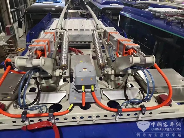 凱博易控 無(wú)軌電車(chē) 集電架 自動(dòng)升降