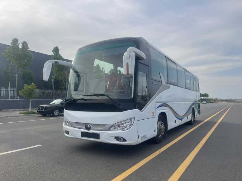 2019年9月 50座宇通6120雙門氣囊旅游車