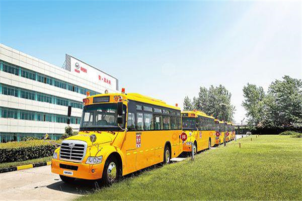 海格KLQ6106XQE5D中小學(xué)生專用校車（柴油國(guó)五24-46座）