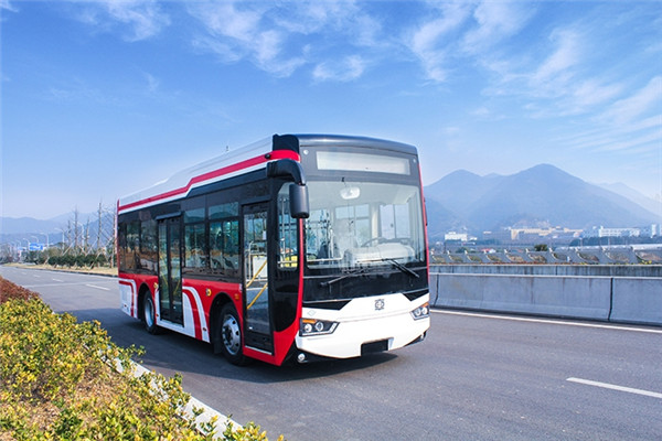 浙江中車CSR6850GPHEV1公交車（柴油/電混動國五10-30座）