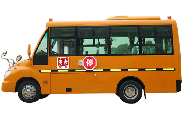 華新HM6570XFD5XN幼兒專用校車（柴油國五10-19座）